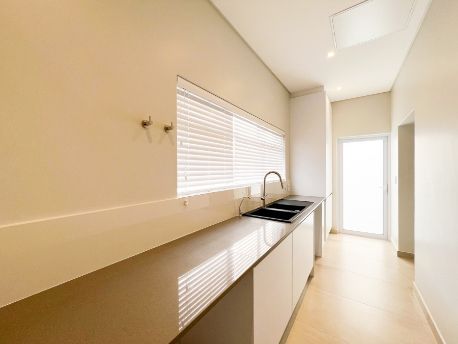 4 Bedroom Property for Sale in Country Club Western Cape